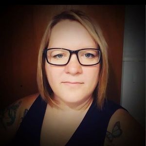 Meet your Posher, Ana